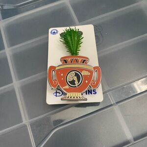 Disney Pins Park Exclusive Terrarium Succulent Planter Hercules Vase Hercules OE